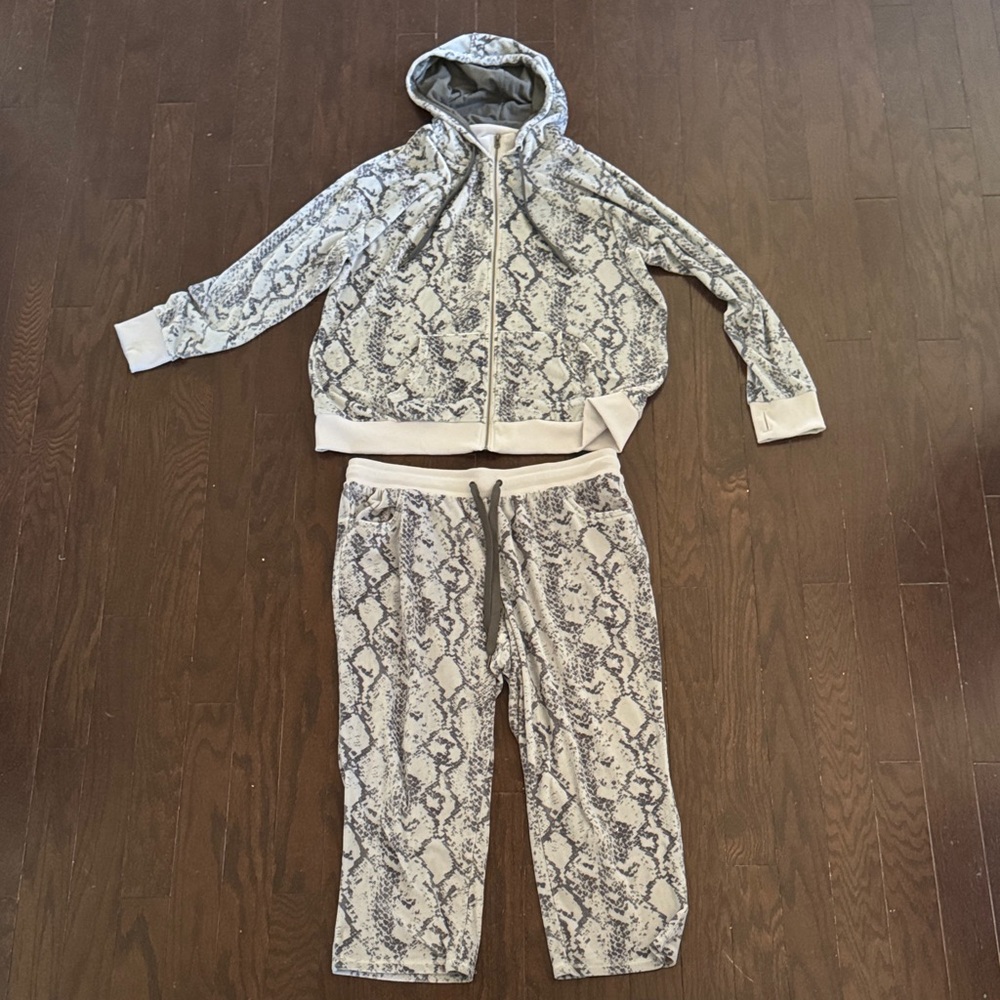 LuLaRoe Snake Print Hoodie and Joggers Set